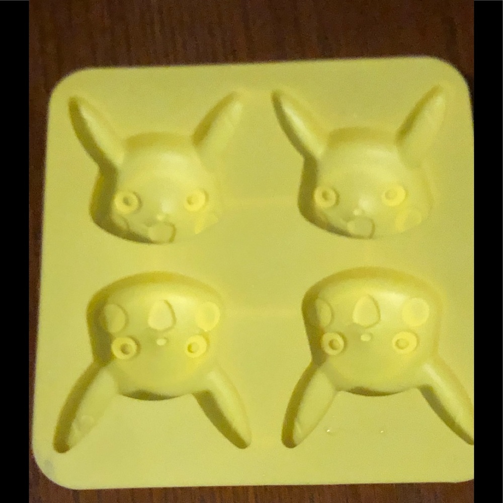 ❤️❤️Resin molds - Pokémon 4 pc❤️❤️❤️ - Picture 1 of 3